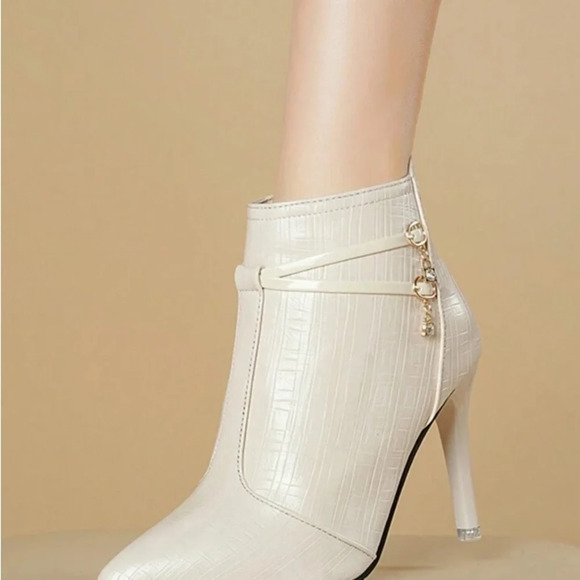 Women's Sexy Pointed Toe Stiletto Heels Ankle Boots Size 8/40 - Picture 3 of 9